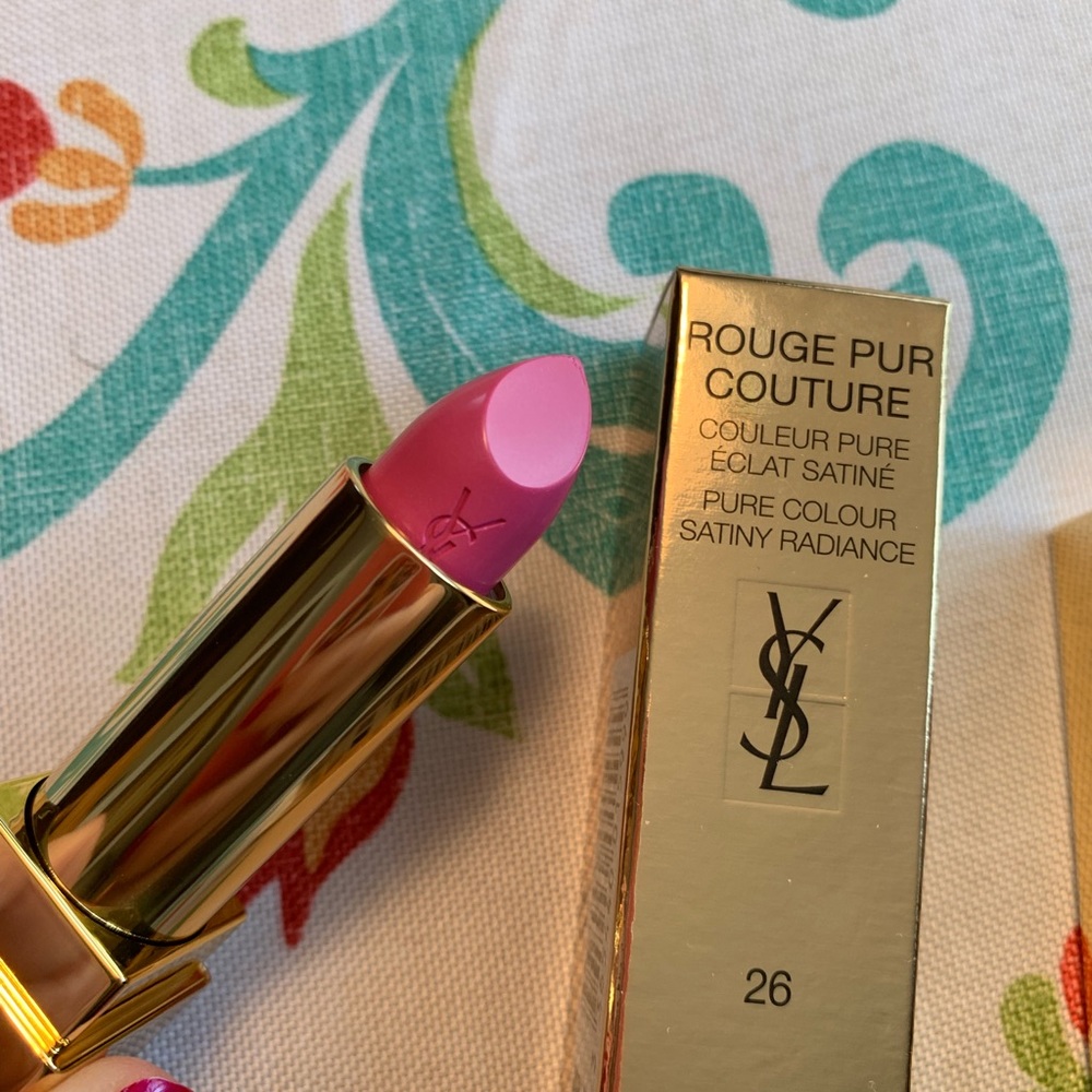 Yves Saint Laurent Lipstick- Rose Libertin